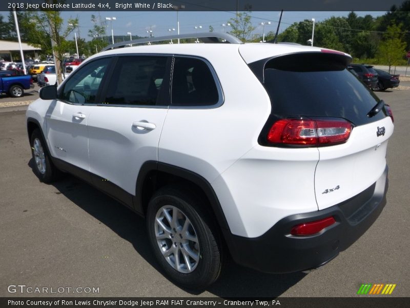 Bright White / Black 2018 Jeep Cherokee Latitude 4x4