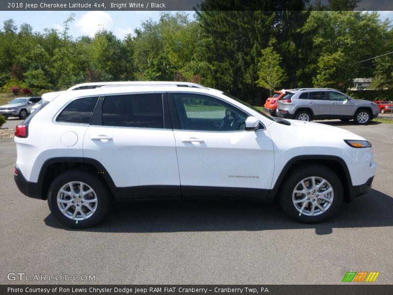 Bright White / Black 2018 Jeep Cherokee Latitude 4x4