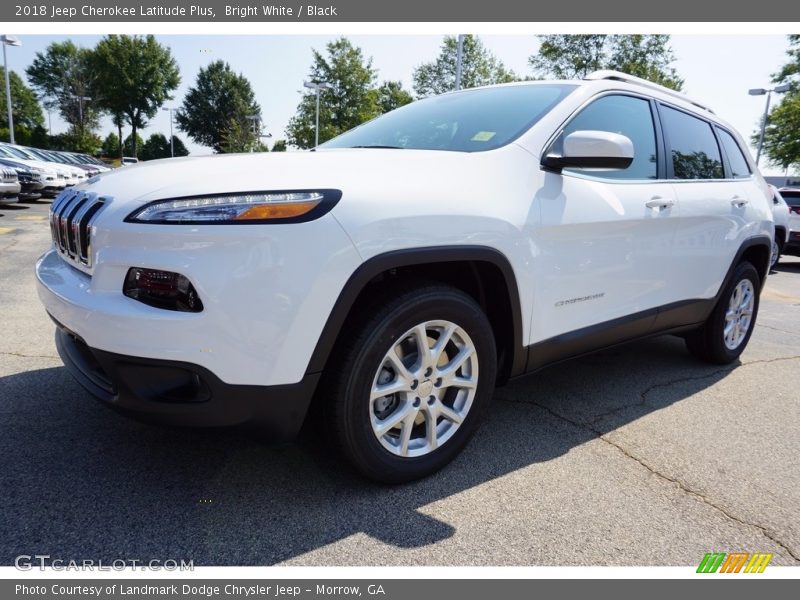 Bright White / Black 2018 Jeep Cherokee Latitude Plus