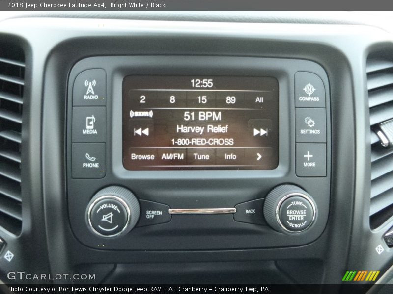 Bright White / Black 2018 Jeep Cherokee Latitude 4x4