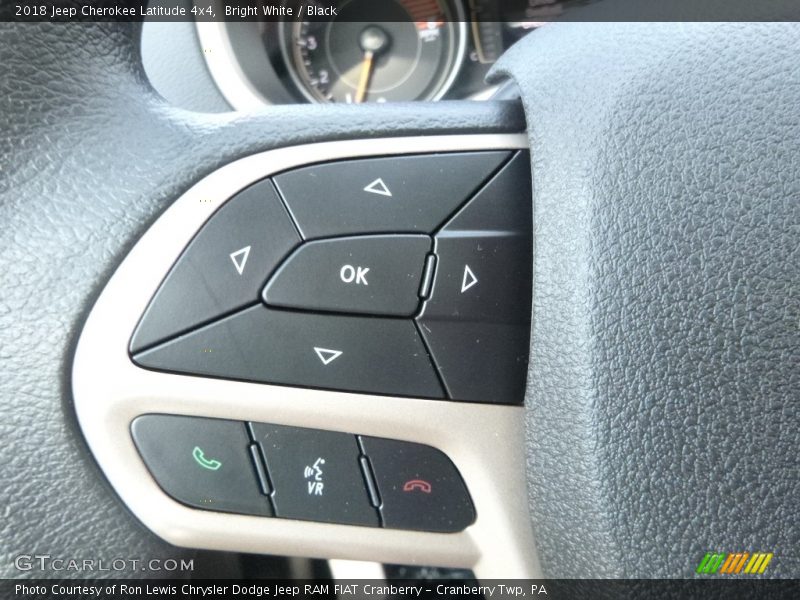 Bright White / Black 2018 Jeep Cherokee Latitude 4x4