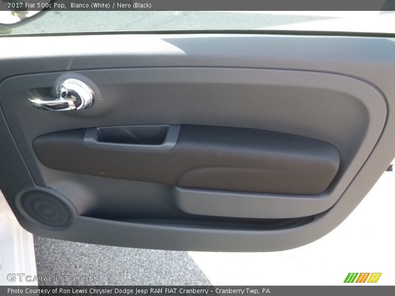 Bianco (White) / Nero (Black) 2017 Fiat 500c Pop