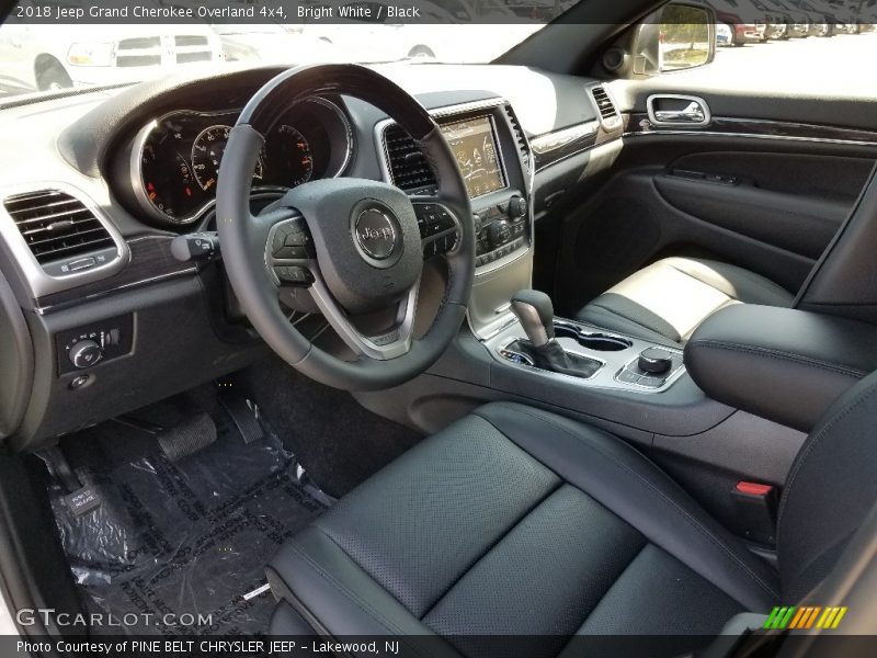 Bright White / Black 2018 Jeep Grand Cherokee Overland 4x4
