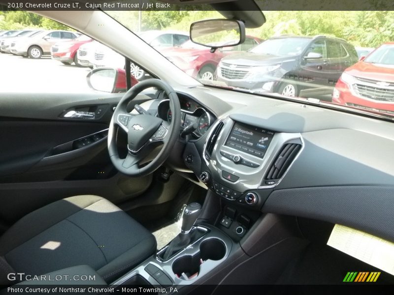 Cajun Red Tintcoat / Jet Black 2018 Chevrolet Cruze LT