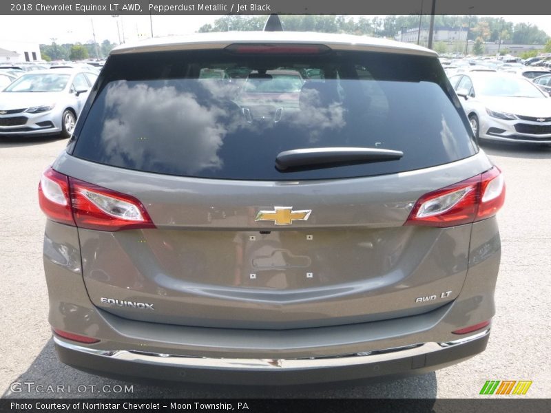 Pepperdust Metallic / Jet Black 2018 Chevrolet Equinox LT AWD