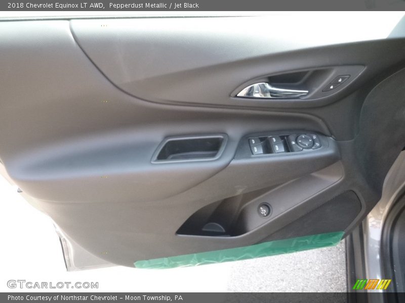 Pepperdust Metallic / Jet Black 2018 Chevrolet Equinox LT AWD