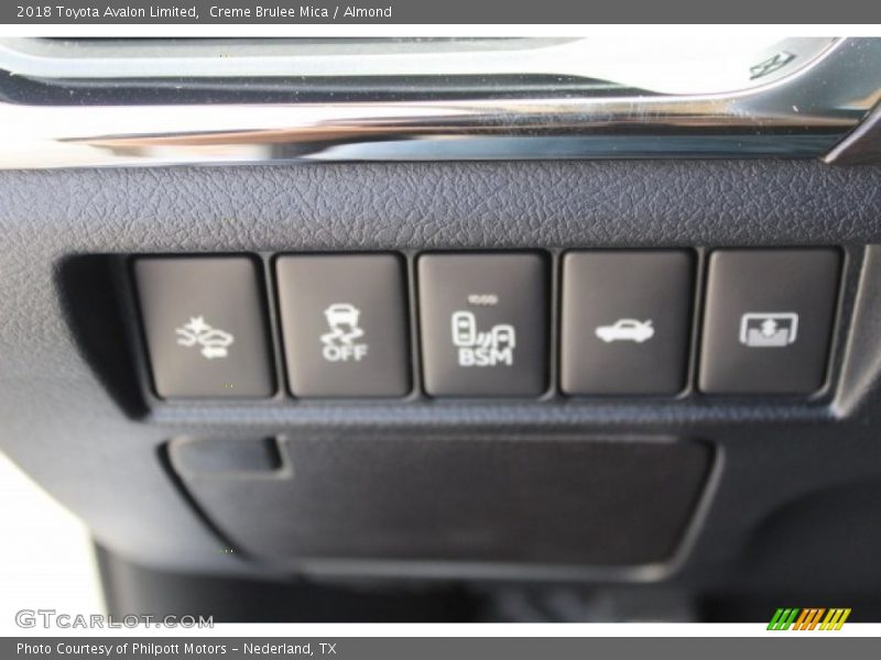Creme Brulee Mica / Almond 2018 Toyota Avalon Limited