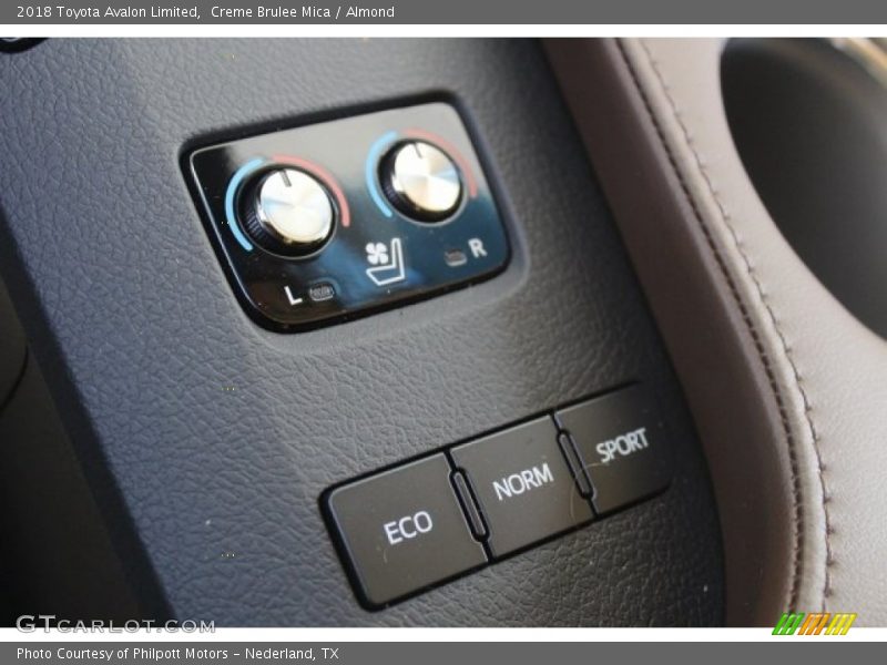 Creme Brulee Mica / Almond 2018 Toyota Avalon Limited