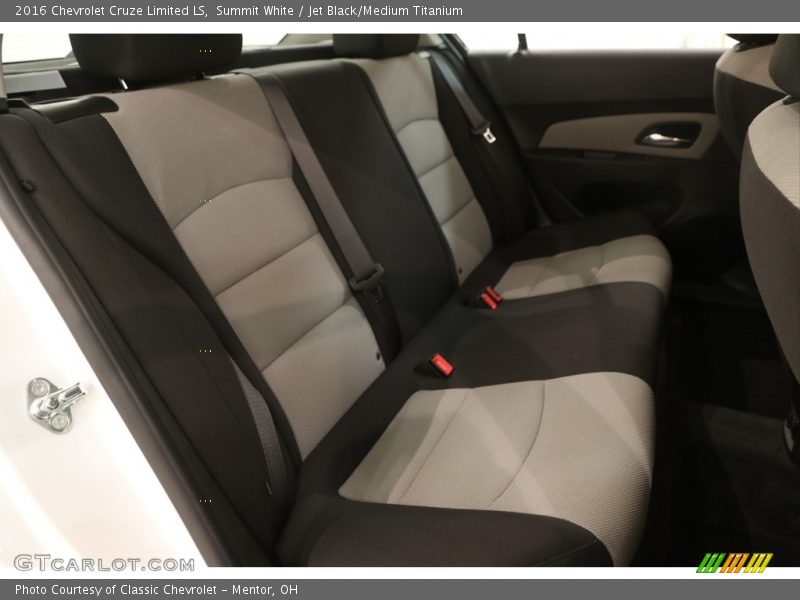 Summit White / Jet Black/Medium Titanium 2016 Chevrolet Cruze Limited LS