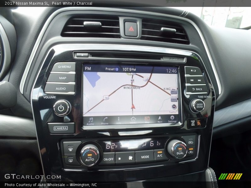 Pearl White / Charcoal 2017 Nissan Maxima SL