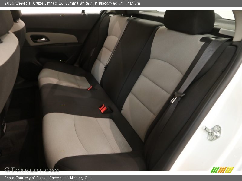 Summit White / Jet Black/Medium Titanium 2016 Chevrolet Cruze Limited LS