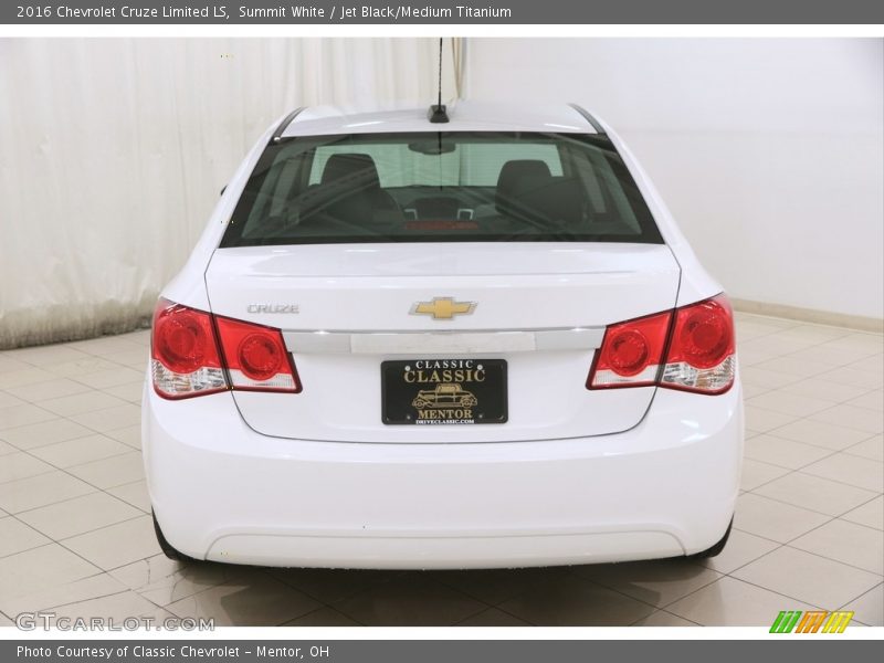 Summit White / Jet Black/Medium Titanium 2016 Chevrolet Cruze Limited LS