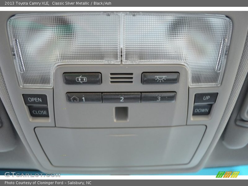 Classic Silver Metallic / Black/Ash 2013 Toyota Camry XLE