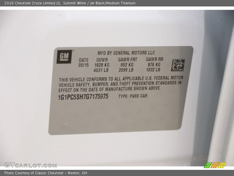 Summit White / Jet Black/Medium Titanium 2016 Chevrolet Cruze Limited LS