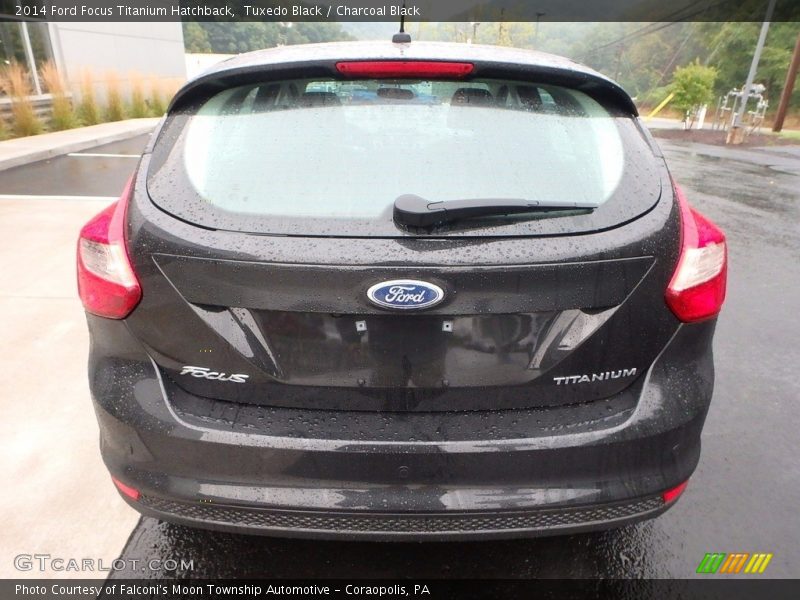 Tuxedo Black / Charcoal Black 2014 Ford Focus Titanium Hatchback