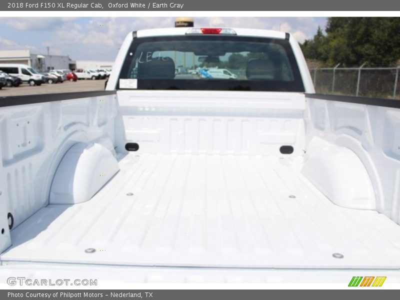 Oxford White / Earth Gray 2018 Ford F150 XL Regular Cab