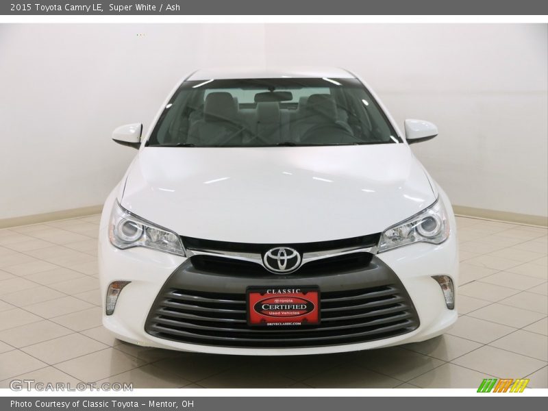 Super White / Ash 2015 Toyota Camry LE