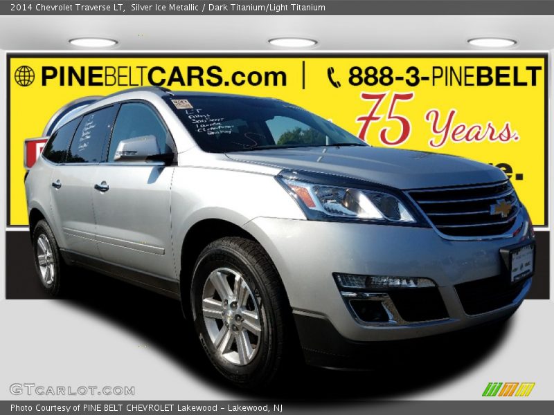 Silver Ice Metallic / Dark Titanium/Light Titanium 2014 Chevrolet Traverse LT