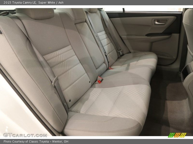 Super White / Ash 2015 Toyota Camry LE
