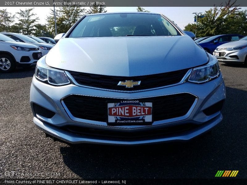 Arctic Blue Metallic / Jet Black 2017 Chevrolet Cruze LS