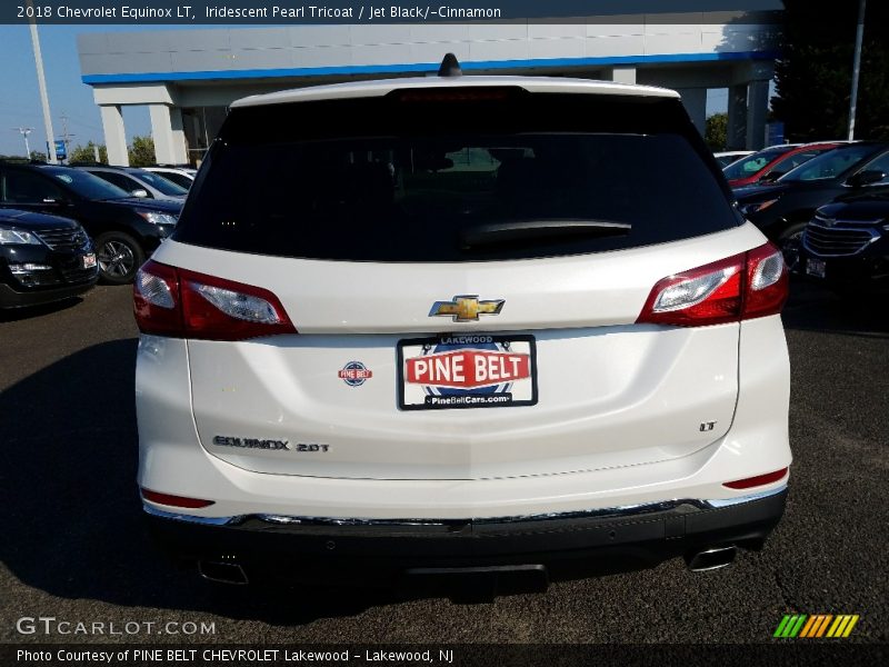 Iridescent Pearl Tricoat / Jet Black/­Cinnamon 2018 Chevrolet Equinox LT
