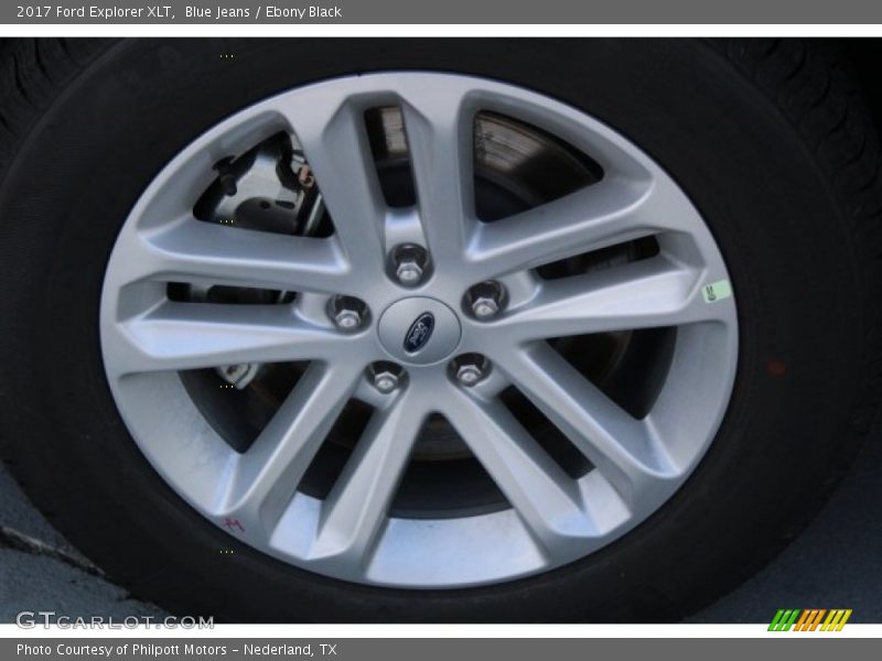 Blue Jeans / Ebony Black 2017 Ford Explorer XLT