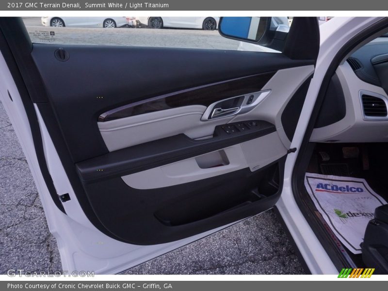Summit White / Light Titanium 2017 GMC Terrain Denali