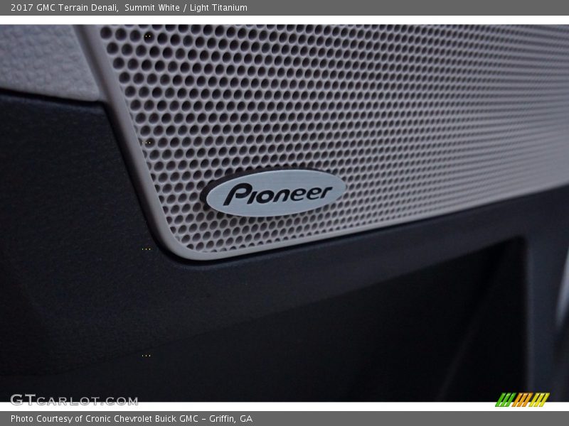 Summit White / Light Titanium 2017 GMC Terrain Denali
