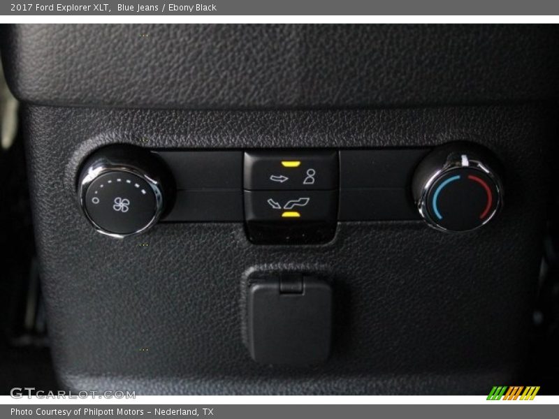 Blue Jeans / Ebony Black 2017 Ford Explorer XLT