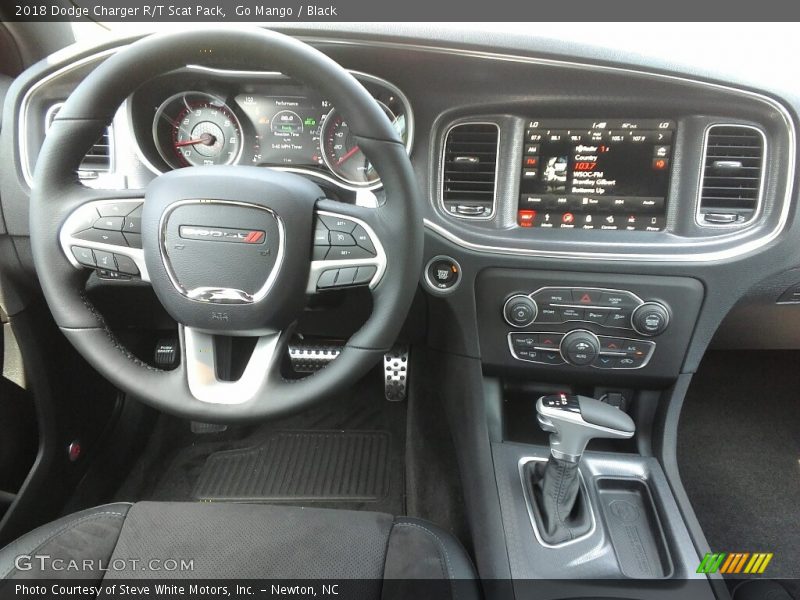 Go Mango / Black 2018 Dodge Charger R/T Scat Pack