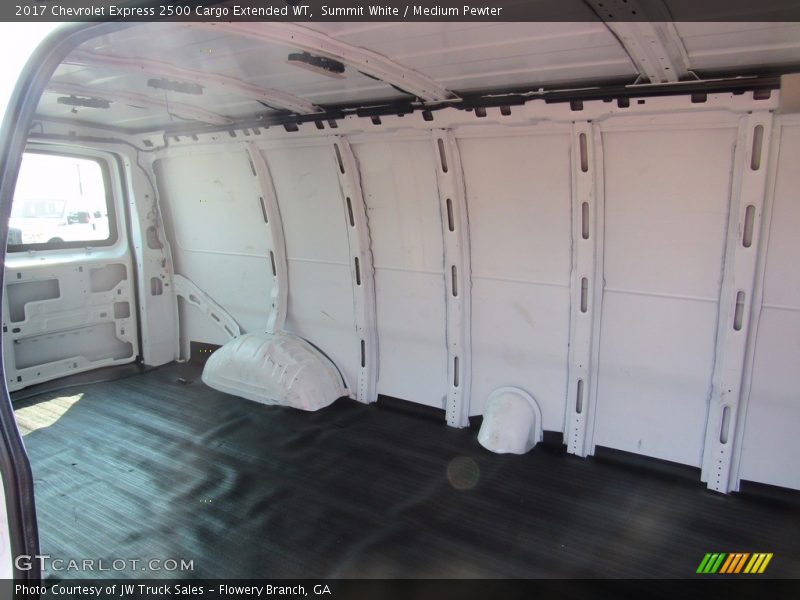 Summit White / Medium Pewter 2017 Chevrolet Express 2500 Cargo Extended WT