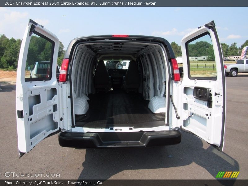 Summit White / Medium Pewter 2017 Chevrolet Express 2500 Cargo Extended WT