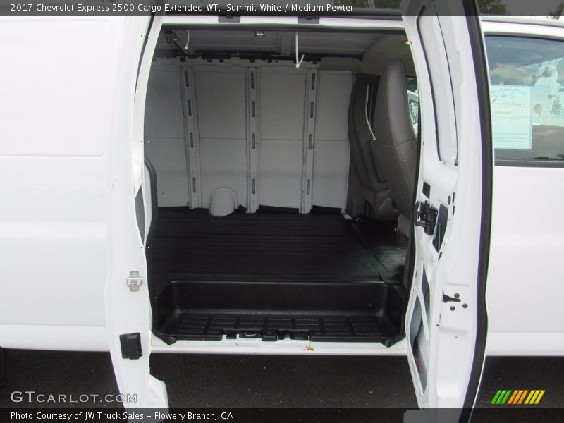 Summit White / Medium Pewter 2017 Chevrolet Express 2500 Cargo Extended WT