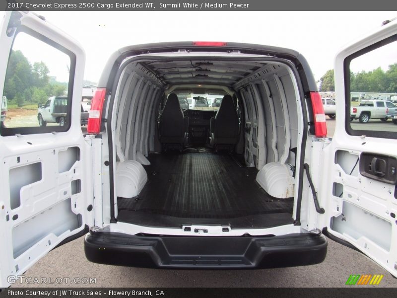 Summit White / Medium Pewter 2017 Chevrolet Express 2500 Cargo Extended WT