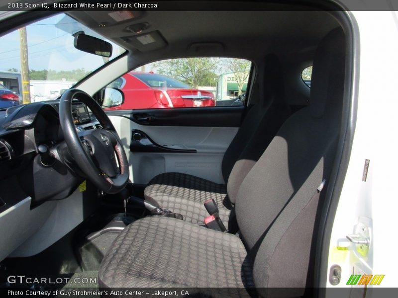 Blizzard White Pearl / Dark Charcoal 2013 Scion iQ