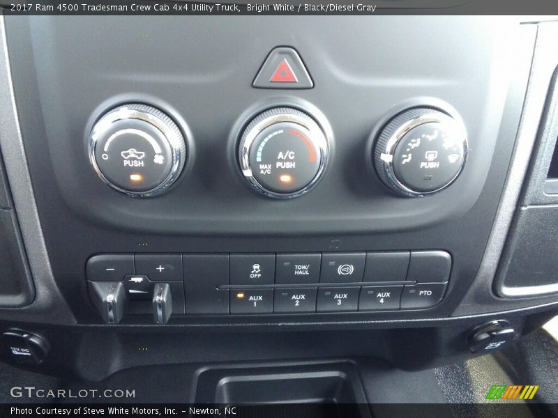 Bright White / Black/Diesel Gray 2017 Ram 4500 Tradesman Crew Cab 4x4 Utility Truck