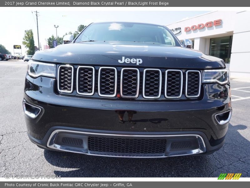 Diamond Black Crystal Pearl / Black/Light Frost Beige 2017 Jeep Grand Cherokee Limited