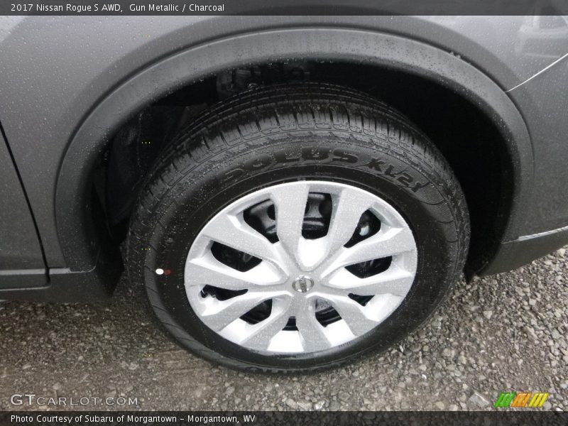 Gun Metallic / Charcoal 2017 Nissan Rogue S AWD