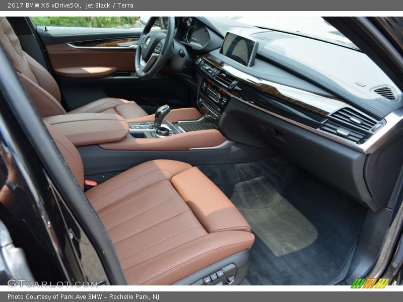 Jet Black / Terra 2017 BMW X6 xDrive50i