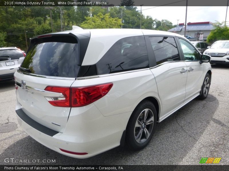 White Diamond Pearl / Mocha 2018 Honda Odyssey Touring