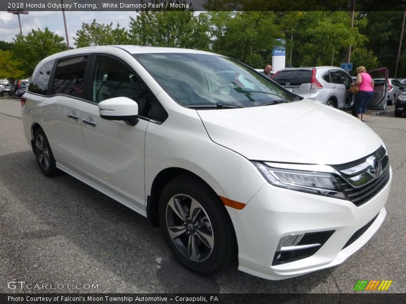White Diamond Pearl / Mocha 2018 Honda Odyssey Touring
