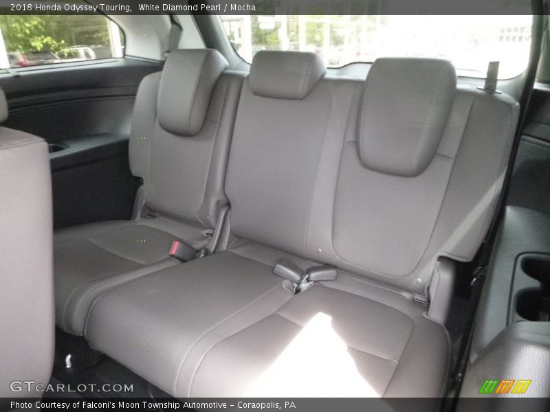 White Diamond Pearl / Mocha 2018 Honda Odyssey Touring