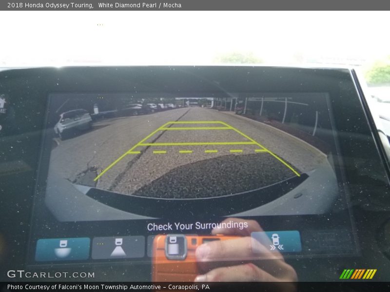 White Diamond Pearl / Mocha 2018 Honda Odyssey Touring