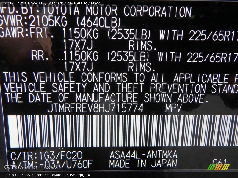 Magnetic Gray Metallic / Black 2017 Toyota RAV4 XLE