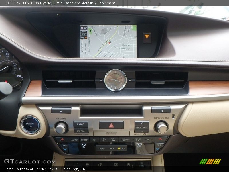 Satin Cashmere Metallic / Parchment 2017 Lexus ES 300h Hybrid