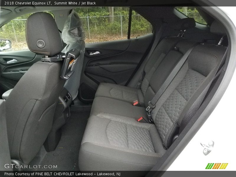 Summit White / Jet Black 2018 Chevrolet Equinox LT