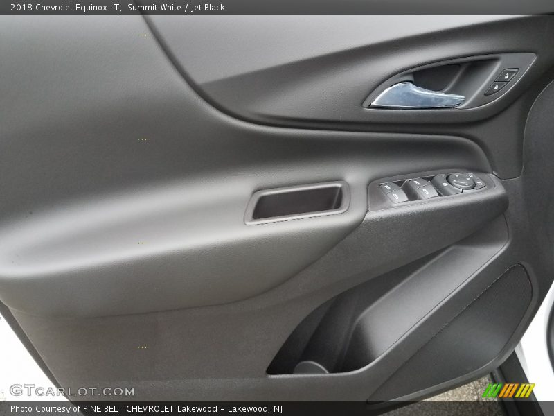 Summit White / Jet Black 2018 Chevrolet Equinox LT