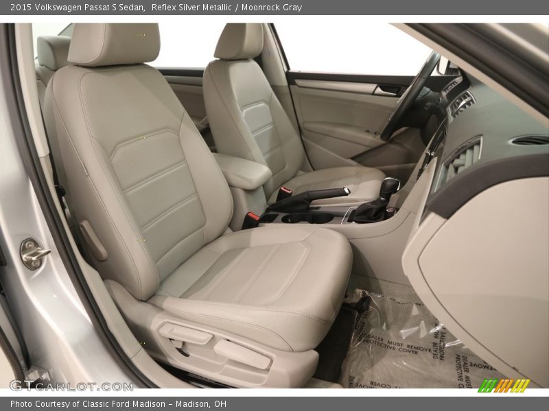 Reflex Silver Metallic / Moonrock Gray 2015 Volkswagen Passat S Sedan