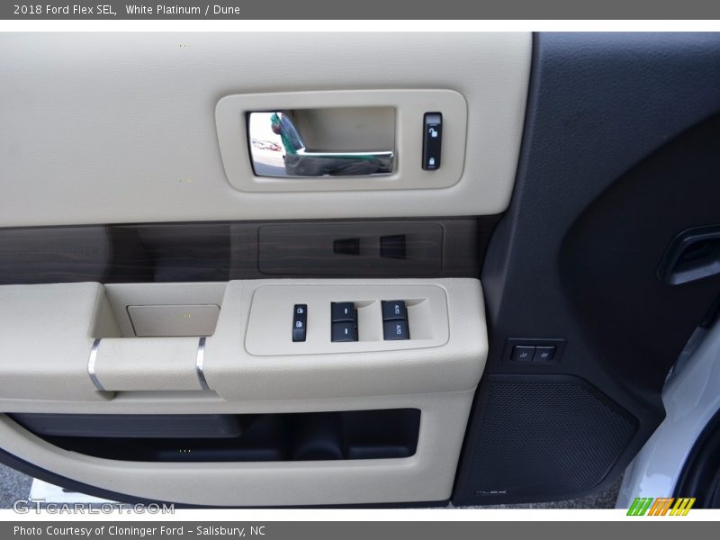 White Platinum / Dune 2018 Ford Flex SEL