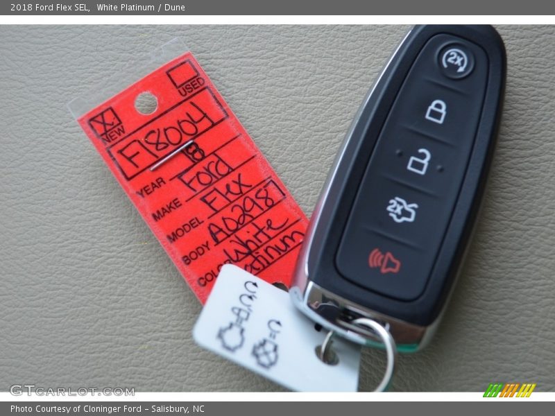 White Platinum / Dune 2018 Ford Flex SEL
